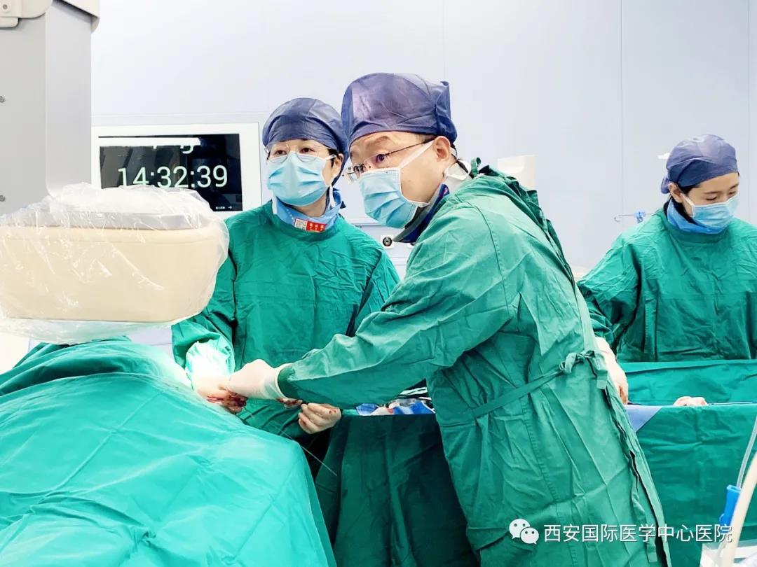 心內(nèi)心外聯(lián)手，為年輕生命保駕續(xù)航