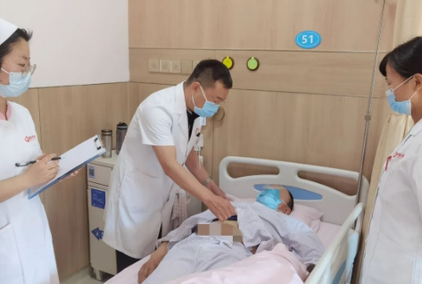 險！胸痛查出體內(nèi)的“不定時炸彈” 醫(yī)生妙手成功“拆彈”
